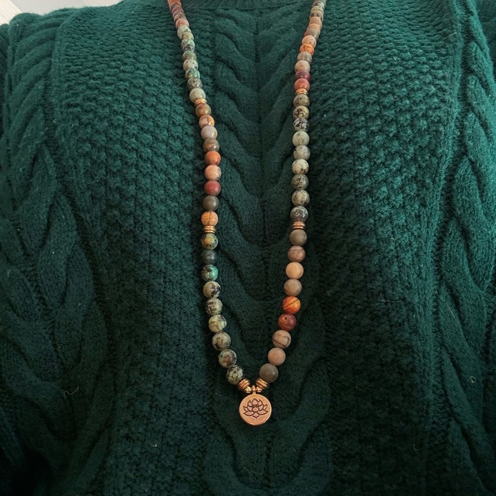 Beautiful necklace/bracelet/meditation beads - Picture 3 of 3